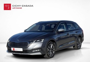Skoda Octavia IV Kombi 2.0 TDI SCR 200KM 2022 Skoda Octavia 2.0TDI 200KM 4x4 Scout Matrix Hak ACC Ambiente Head-Up Kamer