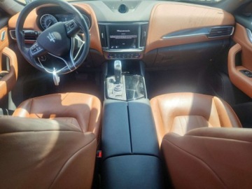 Maserati Levante 2021 Maserati Levante 2021 3.0l 3.0 Benzyna 345KM, zdjęcie 8
