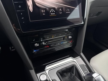 Volkswagen Arteon Fastback Facelifting 2.0 TDI 200KM 2023 Volkswagen Arteon Shooting Brake Elegance 2.0 TDI, zdjęcie 19