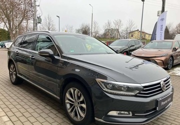 Volkswagen Passat B8 Variant 1.8 TSI BlueMotion Technology 180KM 2015 Volkswagen Passat Variant Volkswagen Passat Variant 1.8 TSI BMT Highline D, zdjęcie 10