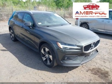 Volvo 2021 Volvo V60 Cross Country V60 awd 2.0 Benzyna 250KM