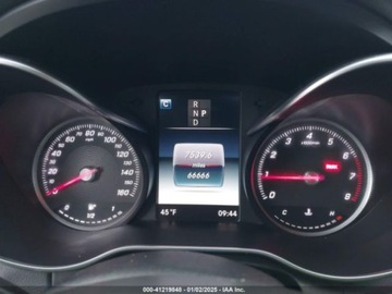 Mercedes Klasa C W205 2018 Mercedes-Benz Klasa C 300 2018 2.0l 2.0 Benzyna 241KM, zdjęcie 10