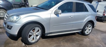 BLATNÍK LEVÝ PŘEDNÍ MERCEDES ML W164 C775