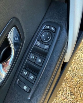 Renault Megane III Hatchback Facelifting 1.4 TCe 130KM 2013 Renault Megane Renault Megane 1.4 16V TCE Bose Edition 1.4 Benzyna 130KM, zdjęcie 19