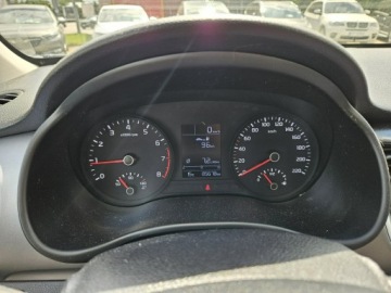Kia Stonic I Crossover 1.2 DOHC 84KM 2017 Kia Stonic 1,2 benzyna 84KM kamera salon polska, zdjęcie 13