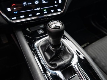 Honda HR-V II SUV 1.5 i-VTEC 130KM 2016 HONDA HR-V 1.5 Comfort Suv 130KM 2016, zdjęcie 17