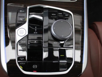 BMW X5 G05 SUV Facelifting 3.0 30d 298KM 2025 xDrive30d Sport Suv 3.0 (298KM) 2025, zdjęcie 8