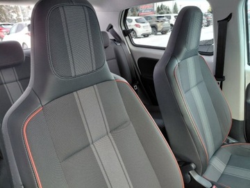 Volkswagen up! Hatchback 5d 1.0 MPI 75KM 2013 Volkswagen up Alu Fender Navi Klimatyzacja Benzyna 75KM, zdjęcie 15