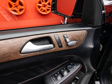 Mercedes GLE W166/C292 SUV 3.0 350d 258KM 2016 MERCEDES-BENZ GLE Coupe 350 d 4-Matic Suv 3.0 258KM 2016, zdjęcie 6