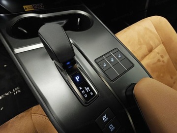 Lexus UX 2025 Od ręki - 300h Business 2.0 Hybrid Dynamic Force 199KM | Podgrzewane fotele, zdjęcie 14