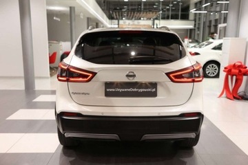 Nissan Qashqai II Crossover Facelifting 1.3 DIG-T  160KM 2019 Nissan Qashqai 1.3 DIG-T N-Connecta DCT 1.3 Benzyna 160KM, zdjęcie 4