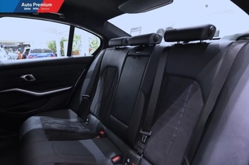 BMW Seria 3 G20-G21 Limuzyna Facelifting 2.0 318d 150KM 2023 BMW Seria 3 318dFV23Fotele SportoweAdaptacyjne Reflektory LED 2.0 150KM, zdjęcie 11