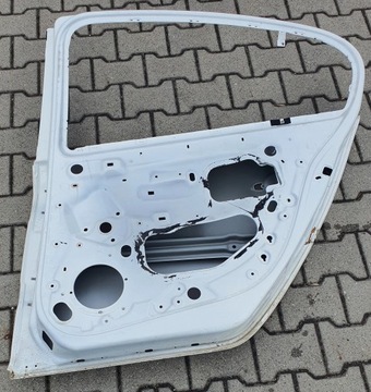 DVEŘE PRAVÝ ZADNÍ RENAULT LATITUDE