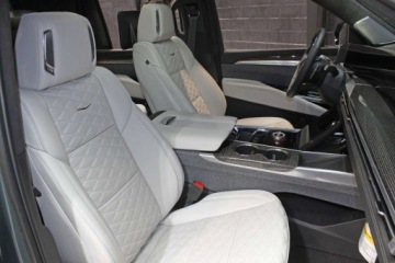 Cadillac Escalade III 2025 Cadillac Escalade V-Series 2025 6.2 Benzyna 682KM, zdjęcie 14