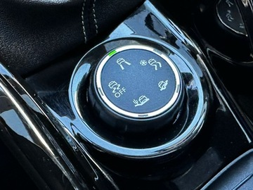 Peugeot 2008 I SUV Facelifting 1.2 PureTech 110KM 2018 Peugeot 2008 SalonPL Panorama Półskóra Navi, zdjęcie 30