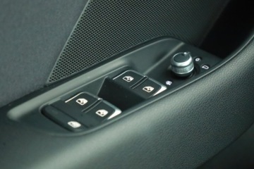 Audi A3 8V Sportback 5d Facelifting 1.5 TFSI 150KM 2018 Audi A3 1.5 TFSI, Navi, Xenon, Bi-Xenon, Klima, zdjęcie 19