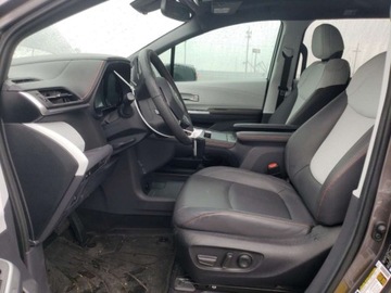 Toyota Sienna III 2022 Toyota Sienna 2022, 2.5L, 4x4, XSE, HYBRID, od ubezpieczalni 2.5 Hybryda, zdjęcie 7