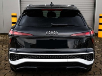 Audi Q3 III Sportback-e 1.5 45 TFSI e-hybrid 272KM 2025 1.5 e-Hybrid S line (272 KM) tempomat aktywny + kamera cofania, zdjęcie 1