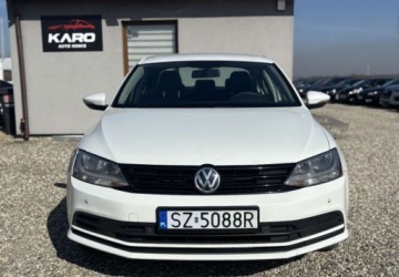 Volkswagen Jetta VI Sedan Facelifting 2.0 TDI 110KM 2016 Volkswagen Jetta Polski salon 2.0 Diesel 110KM, zdjęcie 13