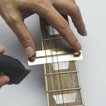 Накладки на гриф, выравнивающая планка гитары