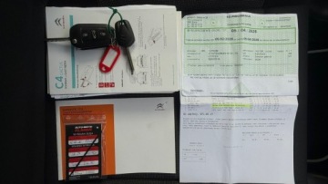 Citroen C4 Cactus Crossover 1.2 PureTech 82KM 2016 Citroen C4 Cactus 1.2i 82PS OPŁACONY Bezwypadkowy, zdjęcie 18