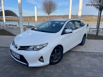 Toyota Auris II Touring Sports D-4D 90 90KM 2013 Toyota Auris 1.4 90 KM Zadbana Jeden wlasciciel. 1.4 Diesel, zdjęcie 1