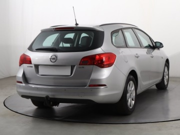 Opel Astra J Sports Tourer Facelifting 1.6 CDTI  136KM 2015 Opel Astra 1.6 CDTI, Salon Polska, Serwis ASO, zdjęcie 4