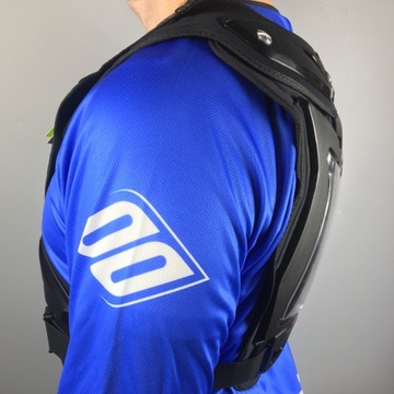 ЗАЩИТА ГРУДИ POLISPORT BUZER ZZZROJA