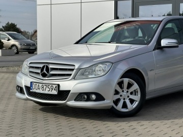 Mercedes Klasa C W204 Limuzyna 1.8 180 CGI BlueEFFICIENCY 156KM 2012 Mercedes C 180 Climatronic, Tempomat, Bluetooth, zdjęcie 2