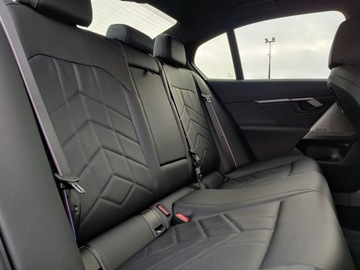 BMW Seria 5 G90-91 2025 BMW 520 BMW 520d xDrive M Pro Iconic Glow Harmann/, zdjęcie 16