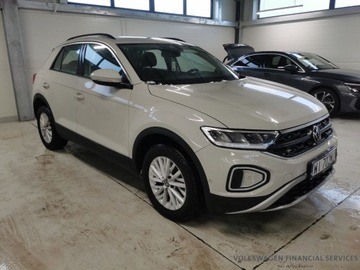 Volkswagen T-Roc I SUV Facelifting 1.5 TSI ACT 150KM 2022 Volkswagen T-Roc |LED| Kierownica Wielofunkcyjna|, zdjęcie 2