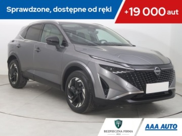 Nissan Qashqai III Crossover Facelifting 1.3 DIG-T MHEV 158KM 2025 Nissan Qashqai 1.3 DIG-T MHEV, 1. Właściciel