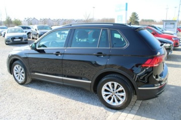 Volkswagen Tiguan II SUV Facelifting 2.0 TDI 150KM 2022 Volkswagen Tiguan LIFE DSG Salon Polska, zdjęcie 8