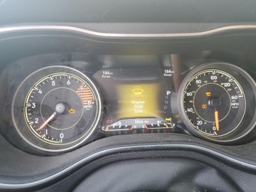 Jeep Cherokee V 2022 Jeep Cherokee Latitude Lux 2022 3.2l 3.2 Benzyna 271KM, zdjęcie 9