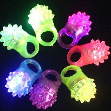 Светящиеся кольца для детей. Украшение из фруктового желе.