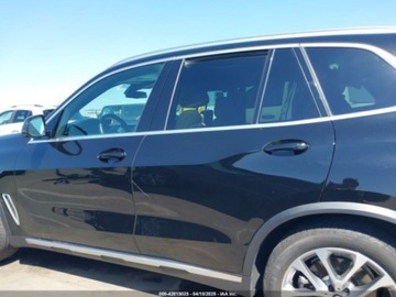 BMW X5 G05 2022 BMW X5 sDrive40I 2022 3.0l 3.0 Benzyna 335KM, zdjęcie 2