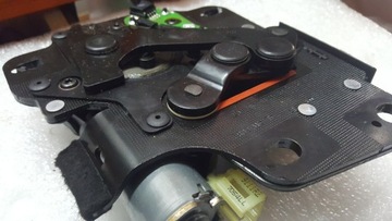 Zamek siłownik dachu PORSCHE 911 cabrio 9P1871565