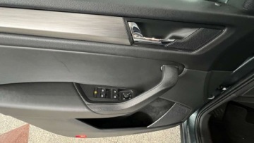 Skoda Kodiaq I SUV 2.0 TDI 150KM 2019 Skoda Kodiaq 2.0 TDI wersja STYLE Automat DSG Nawigacja MOZLIWA ZAMIANA, zdjęcie 27