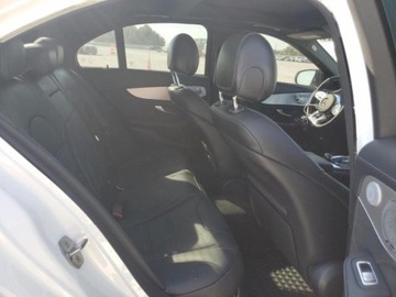 Mercedes Klasa C W206 2021 Mercedes-Benz Klasa C 2021 Mercedes-Benz C-Class AMG C 63 S 4.0 Benzyna, zdjęcie 8