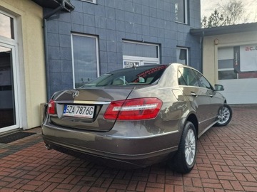 Mercedes Klasa E W212 Limuzyna 250 CGI BlueEFFICIENCY 204KM 2010 Mercedes E 250 CGI Elegance Automat Navi Skóry, zdjęcie 14