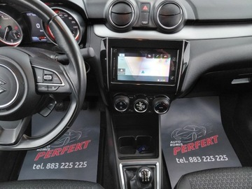 Suzuki Swift VI 2020 Suzuki Swift ALL GRIP Navi Sensor Elektryka PDC LED Kamera 1.2 Hybryda 83KM, zdjęcie 20