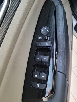 Kia Sportage V 2023 Sportage HEV Business Line 1.6 T-GDi HEV 210 KM 6AT 4WD / jasny środek, zdjęcie 17