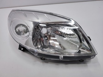 LAMPA PRZÓD PRZEDNIA PRAWA DACIA SANDERO 8200733877 EUROPA