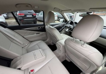Infiniti Q50 I 2.0t (Euro 6) 211KM 2017 Infiniti Q50 Polski salon 2.0 Benzyna 211KM, zdjęcie 18