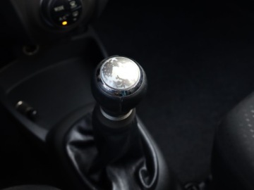 Toyota Yaris II Hatchback 5d 1.0 VVT-i 69KM 2010 Toyota Yaris 1.0 VVT-i, Klima, Klimatronic, zdjęcie 12