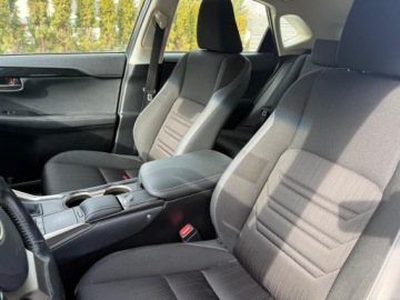 Lexus NX I SUV Facelifting 300h 197KM 2018 Lexus NX300H 2.5 benzyna hybrid 197KM 2018r Możliwość transportu pod dom, zdjęcie 17