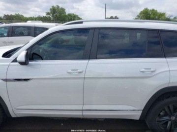 Volkswagen 2022 Volkswagen Atlas 2022 Volkswagen Atlas 3.6L V6 SEL R-Line 4MOTION 3.6 276KM, zdjęcie 1