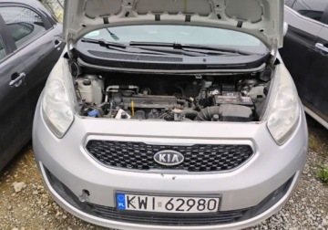 Kia Venga Mikrovan 1.4 DOHC CVVT 90KM 2011 Kia Venga 2011r, 1.4 Benzyna. Lekko uszkodzony lewy tyl. Jezdzi 1.4 90KM, zdjęcie 4
