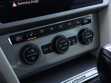 Volkswagen Passat B8 Variant 2.0 TDI SCR 240KM 2017 VW Passat 2.0 BiTDI, Salon Polska, Serwis ASO, zdjęcie 15