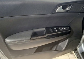 Kia Sportage IV SUV Facelifting 1.6 GDI 132KM 2018 Kia Sportage LED Climatronic Navi Keyless Kamera Alu 17 Salon PL Dealer Kia, zdjęcie 9